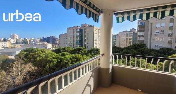 Sprzedaż mieszkania w Piso en Calle José Iturbi, La Florida - Parque norte, Málaga, Málaga
photo 1