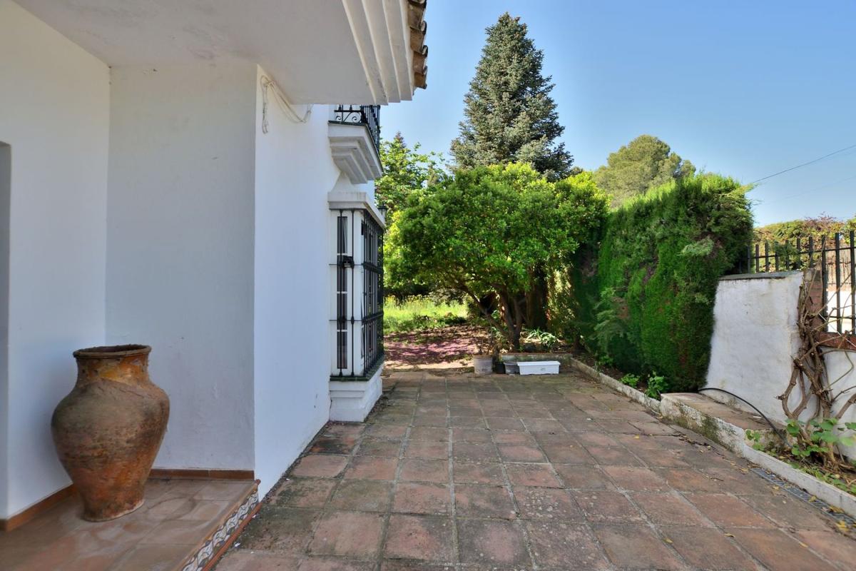Properties for sale and rent in Spain photo 4