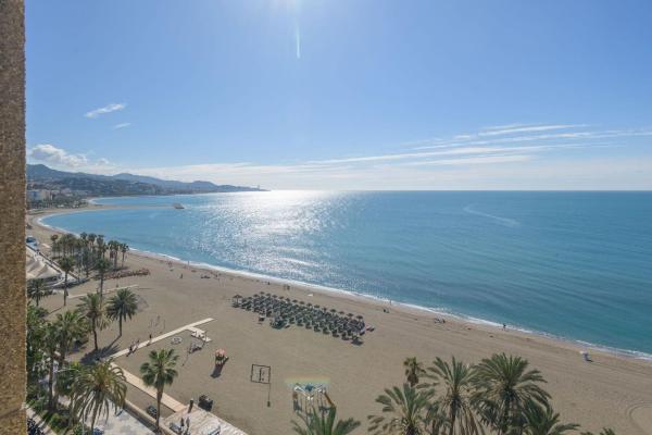 Venta de piso en Piso en Paseo Marítimo Ciudad de Melilla, Malagueta - Monte Sancha, Málaga, Málaga
photo 1