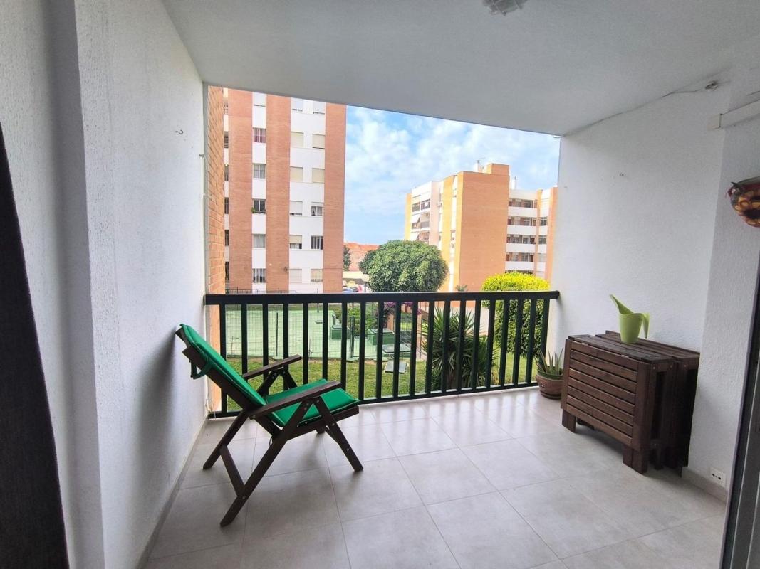 Продажа квартиры на Piso en Calle Dátil, Arroyo de la Miel, Benalmádena, Бенальмадена
photo 1