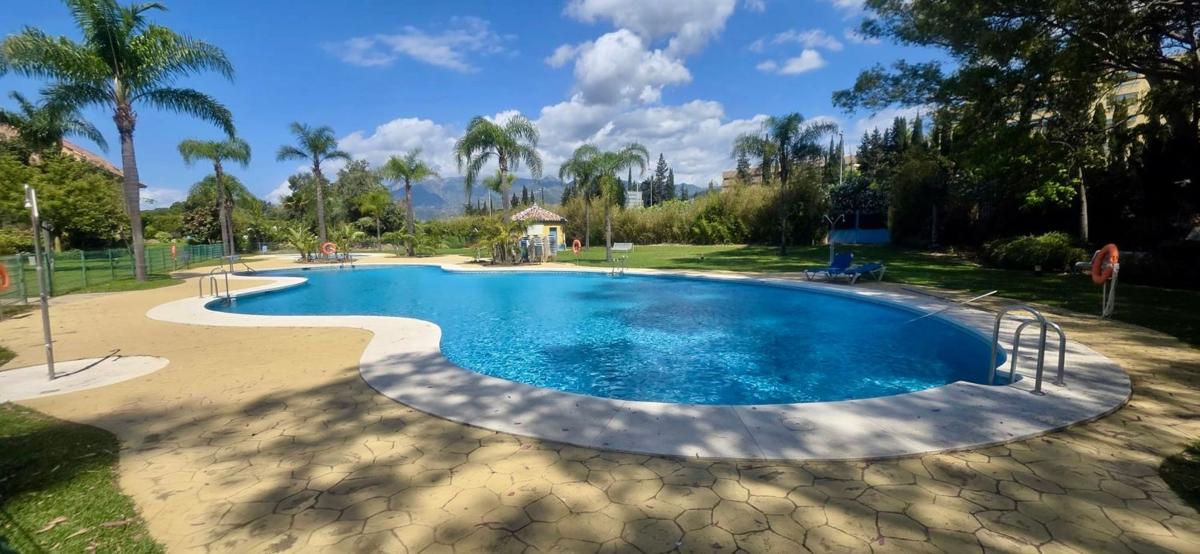Duplex sale in Dúplex en Avenida Reina Doña Sofia, Bahía de Marbella, Marbella, Marbella photo 1
