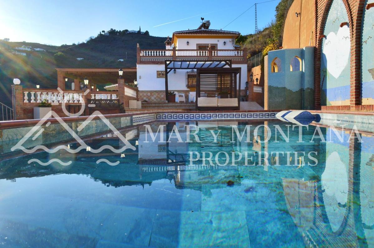 Properties for sale and rent in Spain photo 1