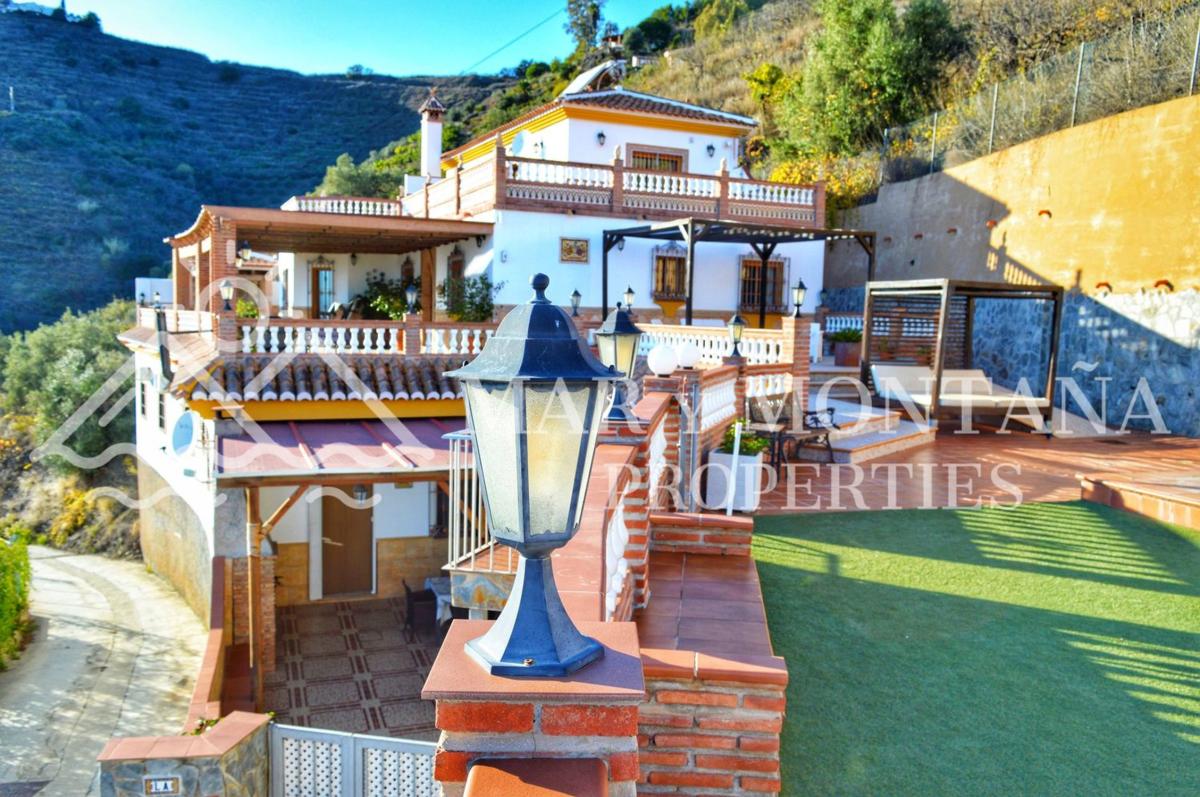 Properties for sale and rent in Spain photo 2