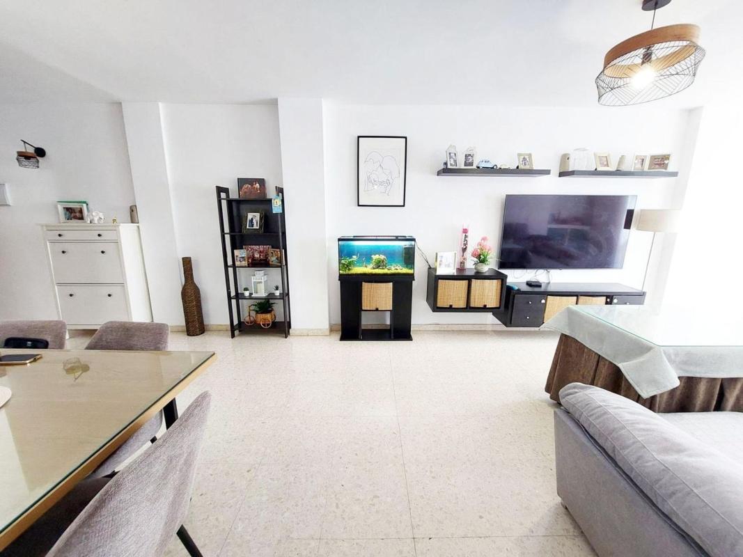 Продажа квартиры на Piso en Calle Dátil, Arroyo de la Miel, Benalmádena, Бенальмадена
photo 3