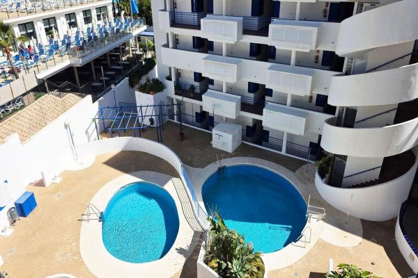 Venta de piso en Piso en Calle Salinas, Cortijo Torrequebrada, Benalmádena, Benalmádena
photo 1