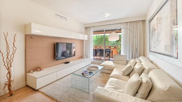 Sale of flat in Piso en Conde Rudi-ur La Caridad, La Carolina-Guadalpín, Marbella, Marbella
thumbnail 2