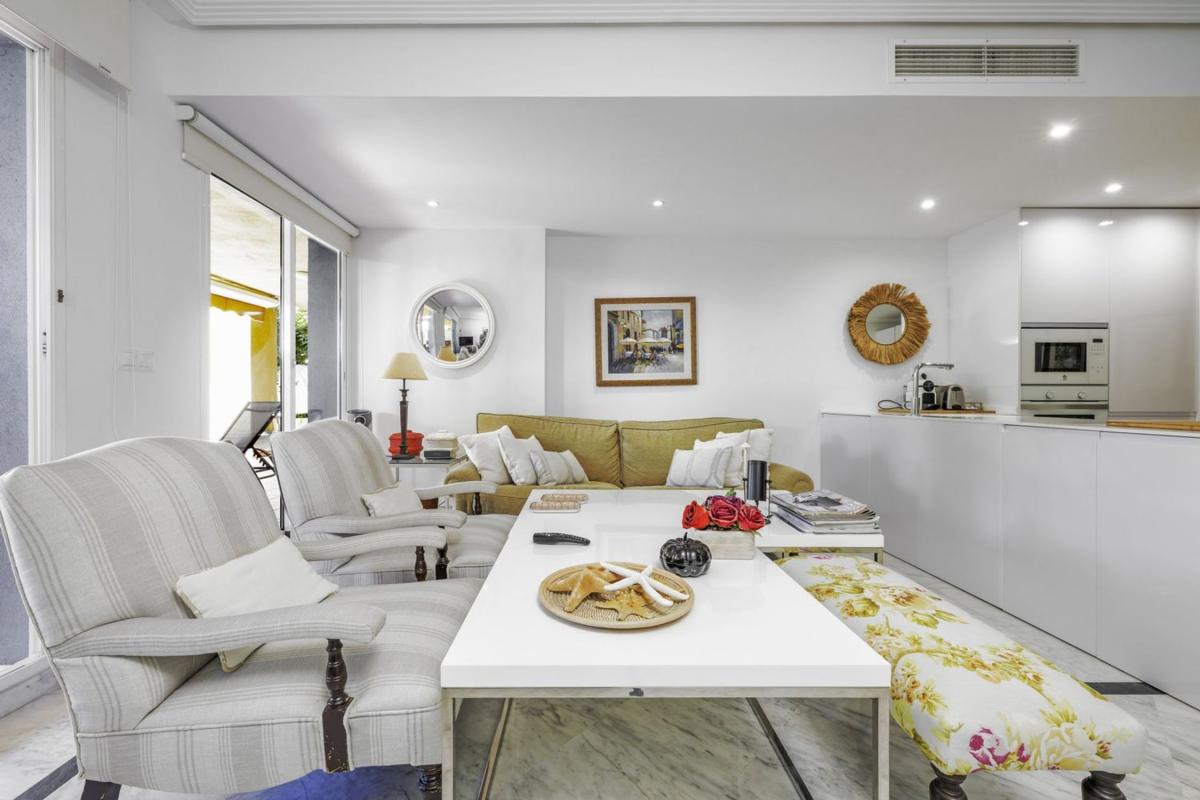 Sprzedaż mieszkania w Piso en Avenida Reina Doña Sofia, Bahía de Marbella, Marbella, Marbella
photo 5