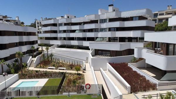 Продажа квартиры на Piso en Calle Polonia, Huerta Nueva, Estepona, Эстепона
thumbnail 1