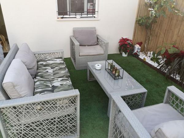 Chalet pareado en Calle Correo Viejo, Centro, Estepona photo 2