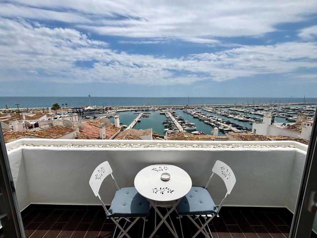 Sprzedaż mieszkania w Piso en Avenida de Julio Iglesias, 200, Puerto Banús, Marbella, Marbella
photo 2