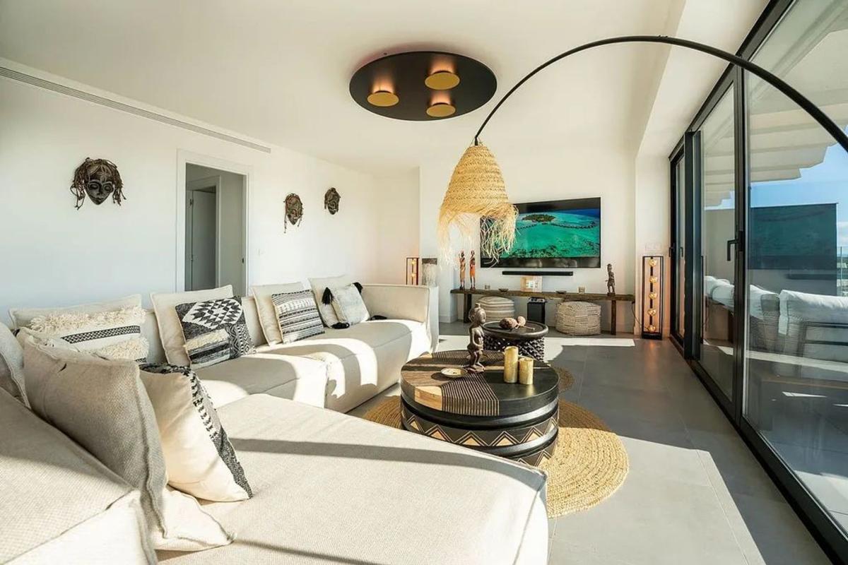 Продажа квартиры на Piso en Zona Sup-S1 Soto Resinera, 20, La Concha-Resina Golf, Estepona, Эстепона
 photo 3