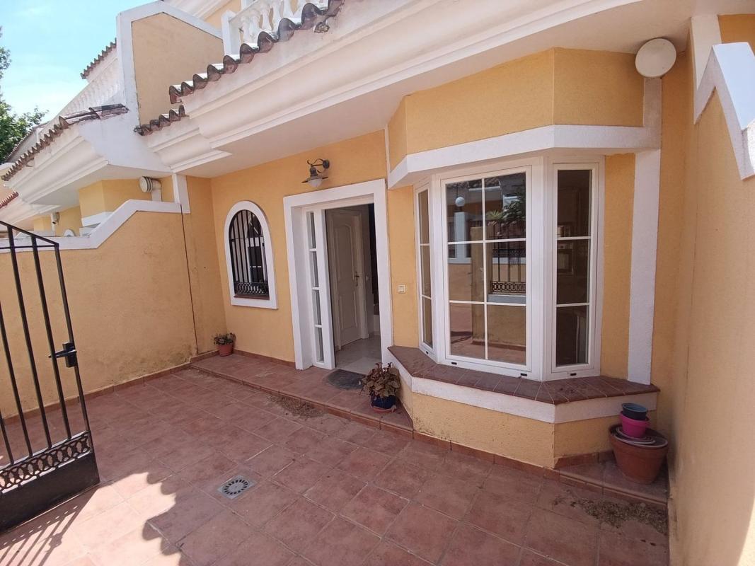 Sprzedaż szeregowego domku w Chalet adosado en Sitio de Calahonda, Mijas , Mijas photo 5