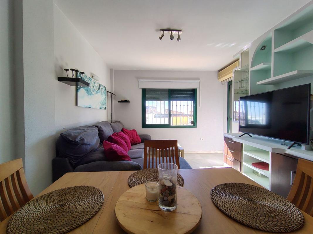 Продажа квартиры на Piso en CL Quilla, Zona Centro Comercial Torrequebrada, Benalmádena, Бенальмадена
photo 4