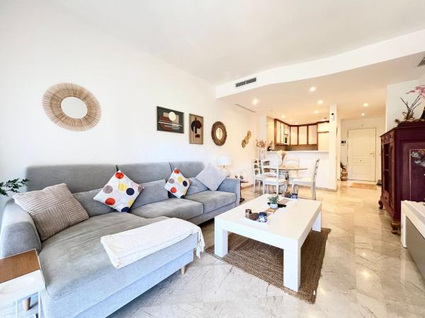 Sale of flat in Piso en Urbanización Golf Río Real, 6 D, Rio Real, Marbella, Marbella
 photo 4