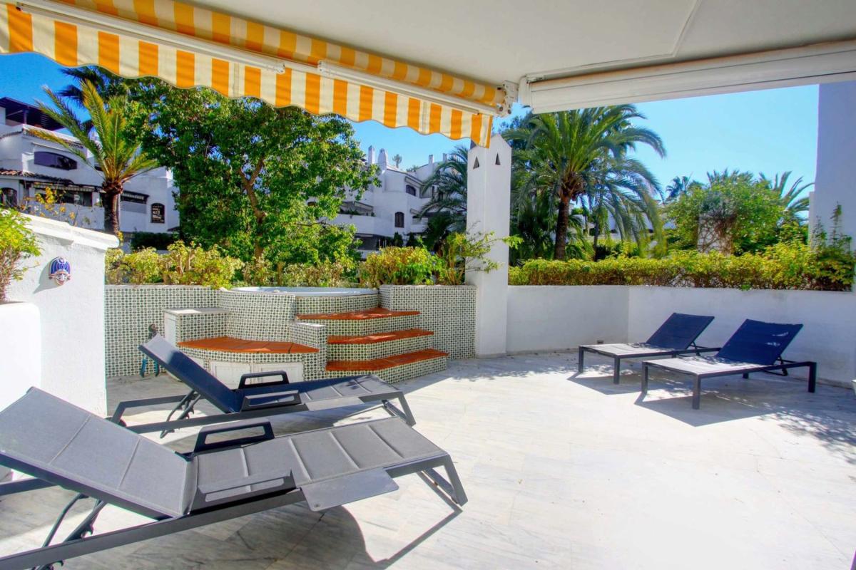 Продажа квартиры на Piso en Real de Zaragoza, Marbella, Марбелла
 photo 4