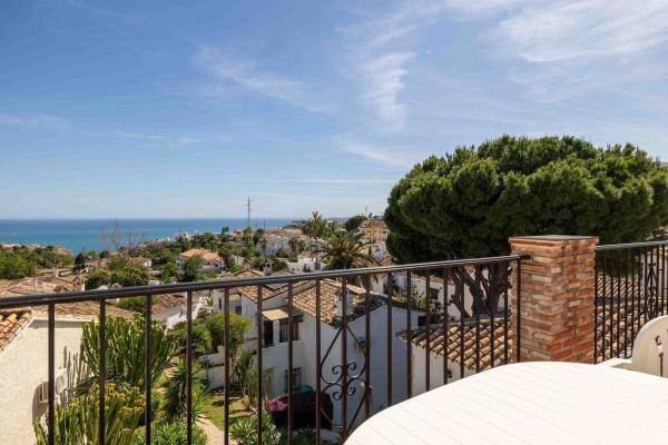 Venta de piso en Piso en Calle Viena, El Higuerón - Capellanía, Benalmádena, Benalmádena
 photo 2