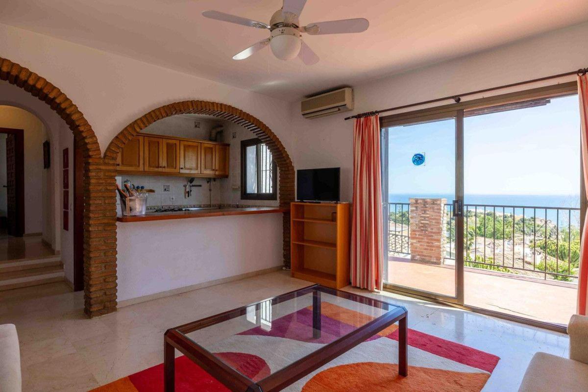 Sale of apartment in Piso en Calle Viena, El Higuerón - Capellanía, Benalmádena, Benalmádena
photo 5
