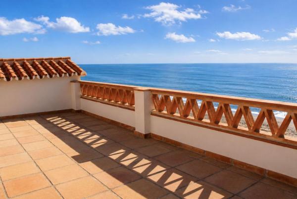 Casa o chalet independiente en Avenida México, Bahía Dorada, Estepona photo 2
