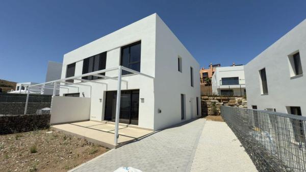 Chalet pareado en Calle Orfebres, Riviera del Sol, Mijas photo 1