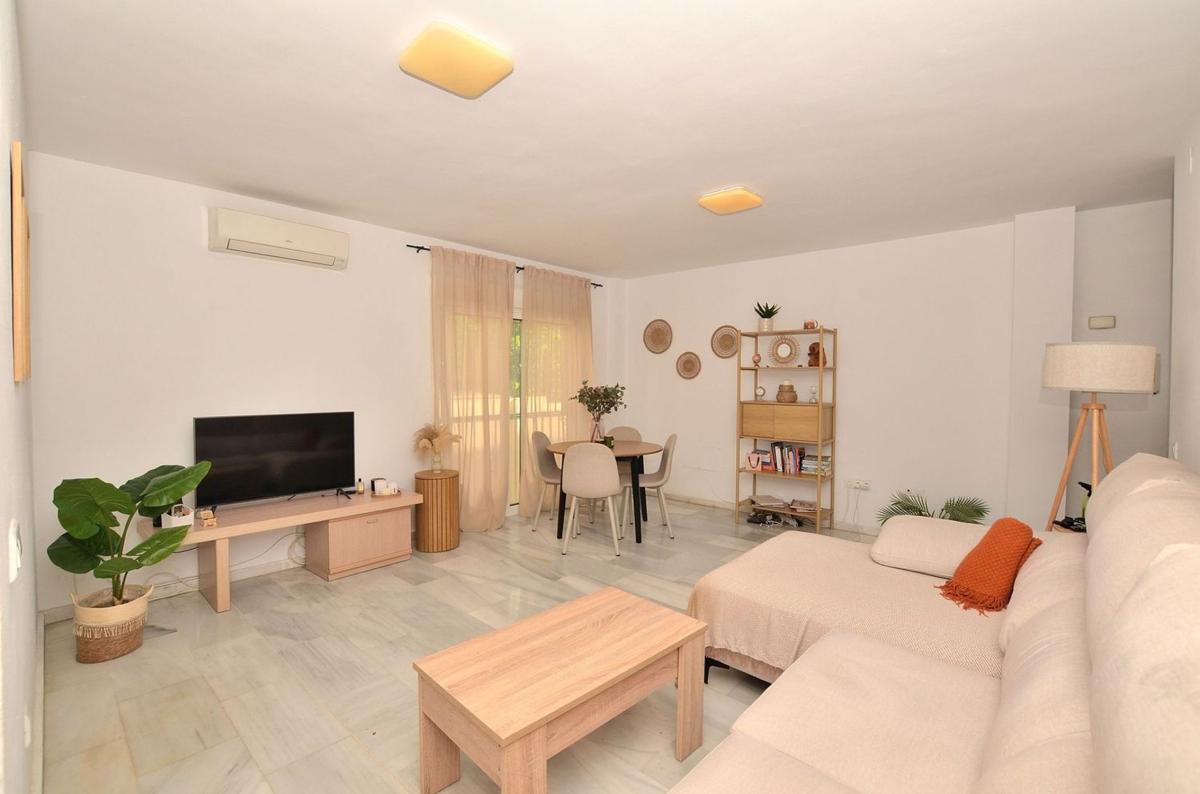Venta de piso en Piso en Calle del Colegial, Ayuntamiento, Torremolinos, Torremolinos
photo 2