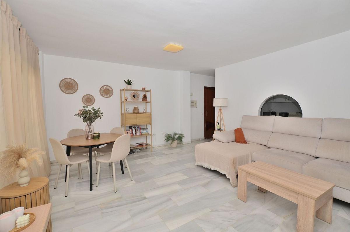 Venta de piso en Piso en Calle del Colegial, Ayuntamiento, Torremolinos, Torremolinos
photo 4