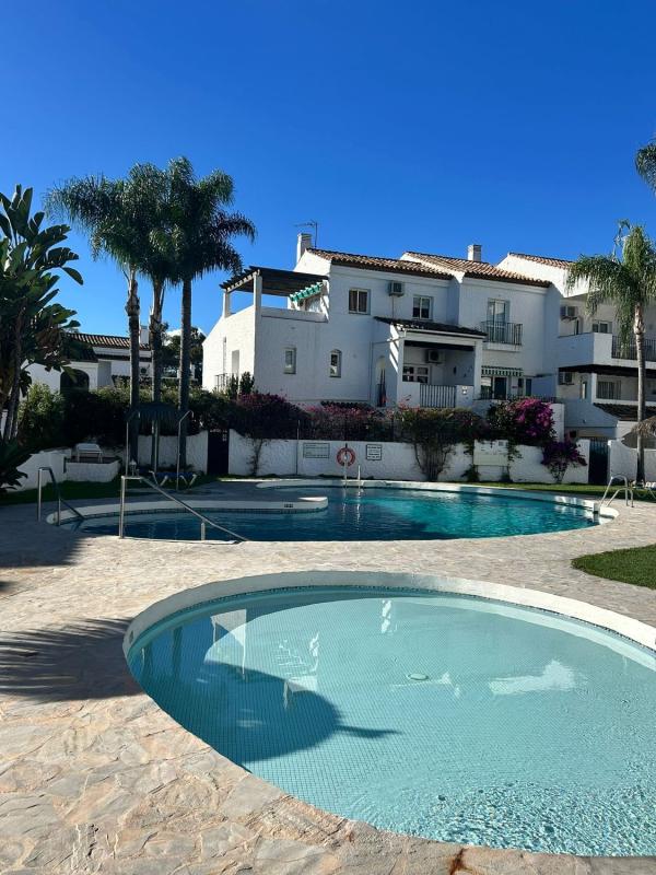 Продажа квартиры на Piso en Avenida de la Gardenia s/n, Paraiso-Barronal, Estepona, Эстепона
photo 2