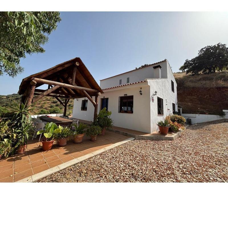 Продажа загородного участка в  Finca rústica en Poligono Partido Del Rio Poligono, 7, Riogordo , Риогордо photo 4