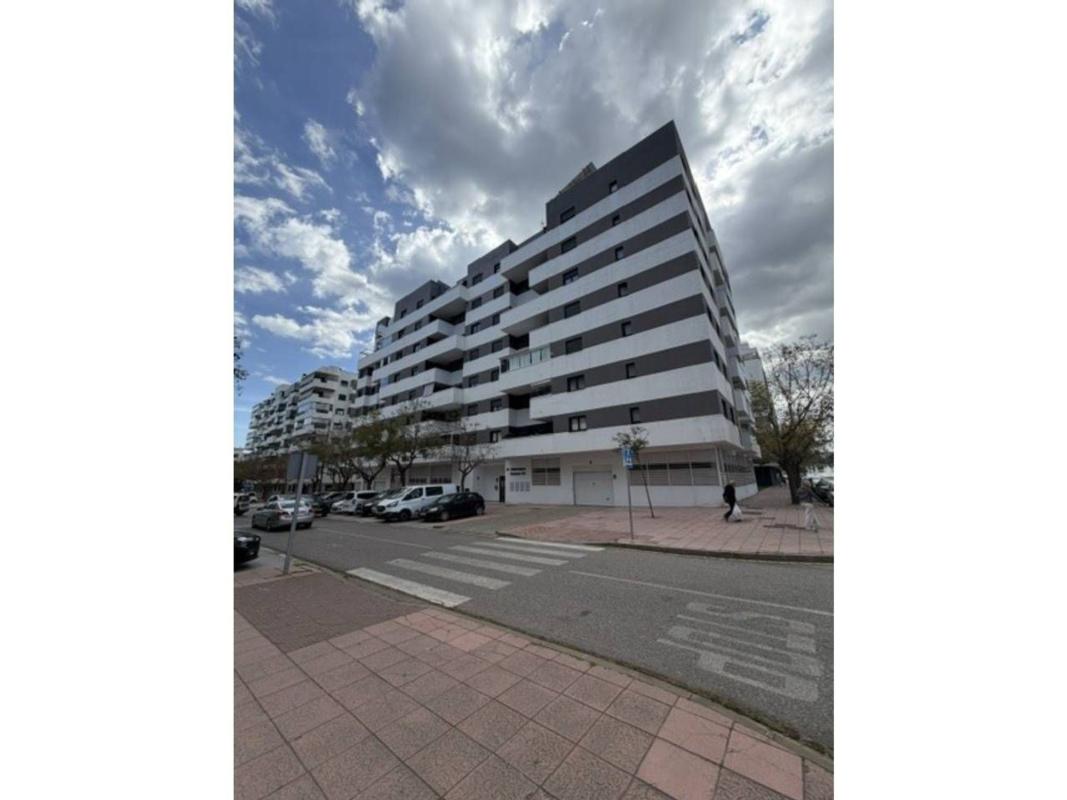 Sale of apartment in Piso en Calle la Dulcinea, Parque Central, Estepona, Estepona
photo 2