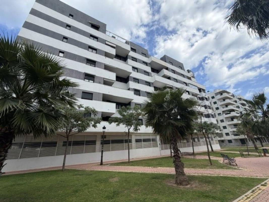 Sale of apartment in Piso en Calle la Dulcinea, Parque Central, Estepona, Estepona
photo 3