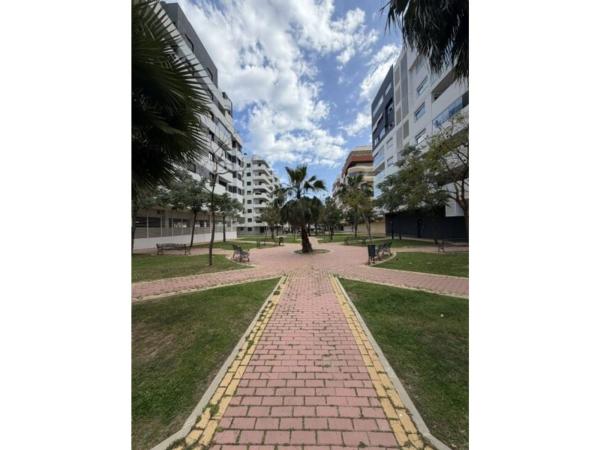 Продажа квартиры на Piso en Calle la Dulcinea, Parque Central, Estepona, Эстепона
 photo 4