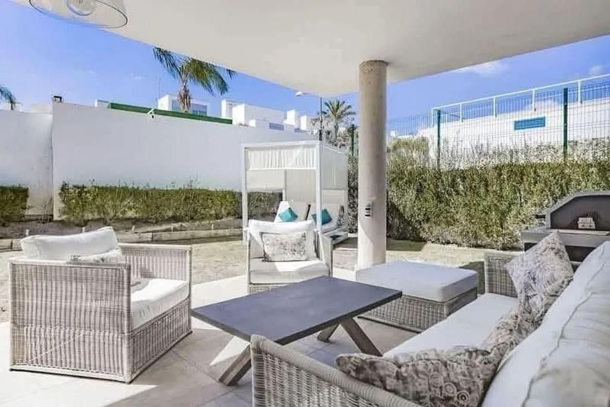 Venta de piso en Piso en Calle Casa de la Paz, 1, Cancelada, Estepona, Estepona
 photo 2