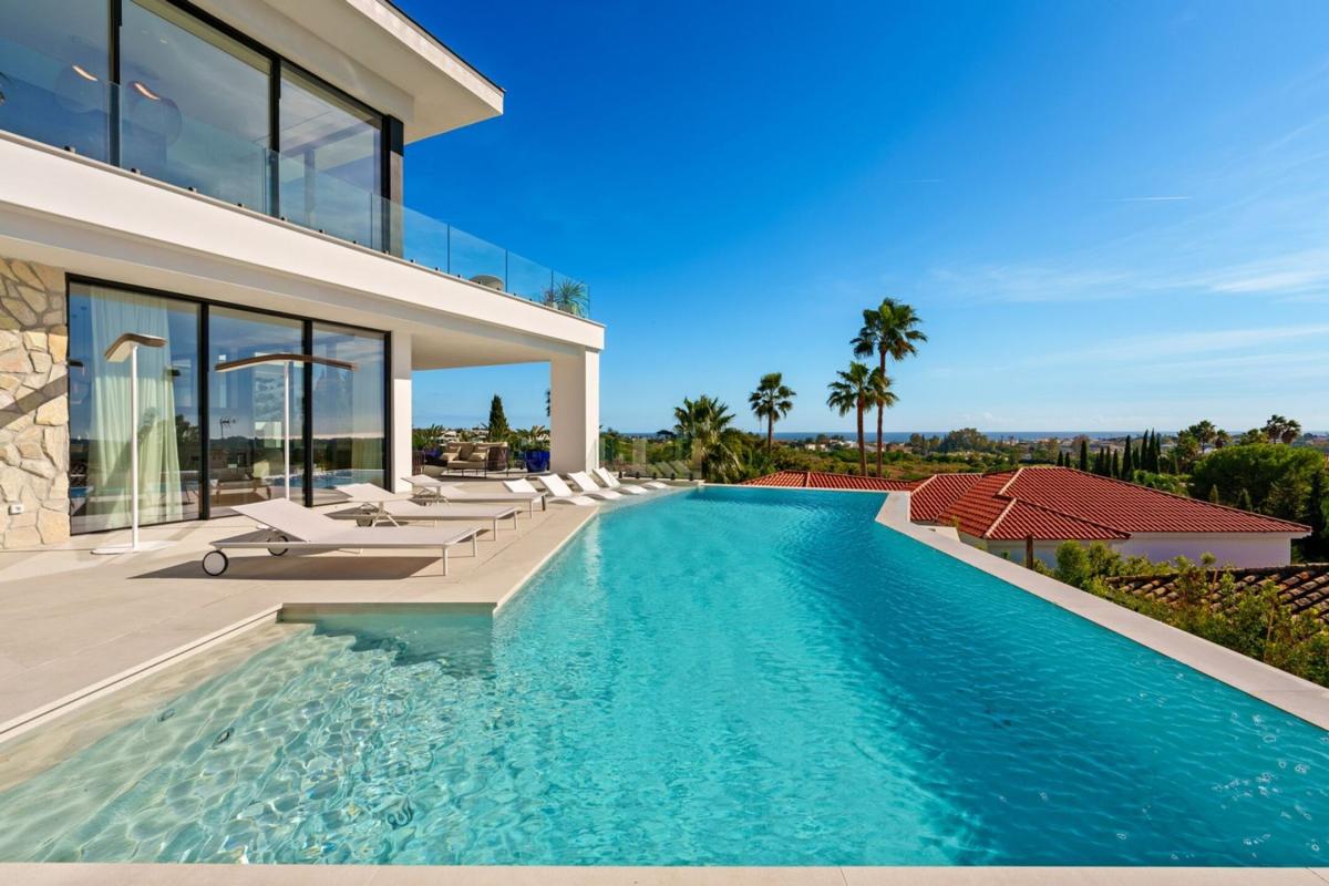 Properties for sale and rent in Spain photo 2