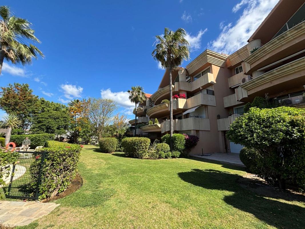 Sprzedaż mieszkania w Piso en Calderon De La Barca-nva, Los Naranjos, Marbella, Marbella
photo 3