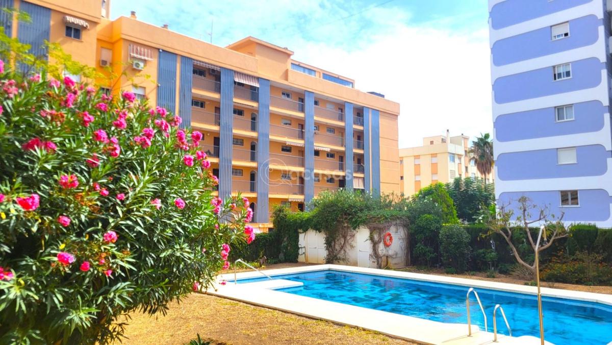 Sprzedaż mieszkania w Piso en Calle Romería del Rocío, 4, Centro Ciudad, Fuengirola, Fuengirola
photo 1
