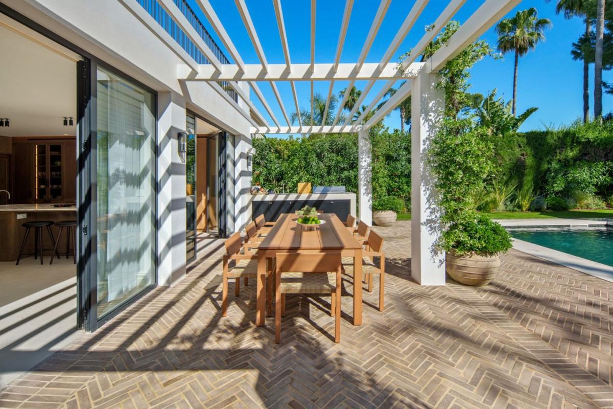 Properties for sale and rent in Spain photo 5
