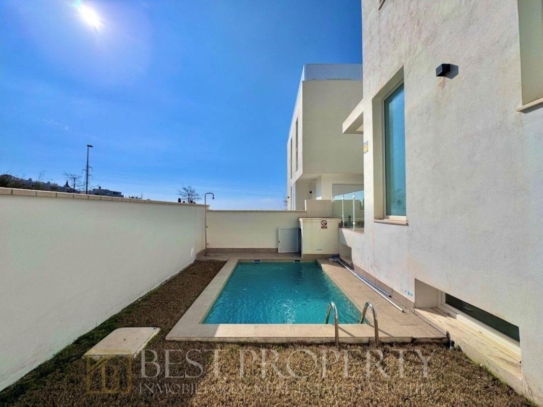Properties for sale and rent in Spain photo 3