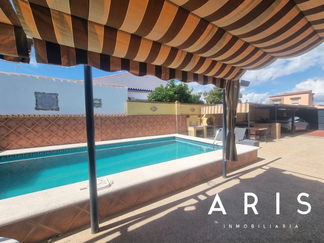 Properties for sale and rent in Spain photo 4