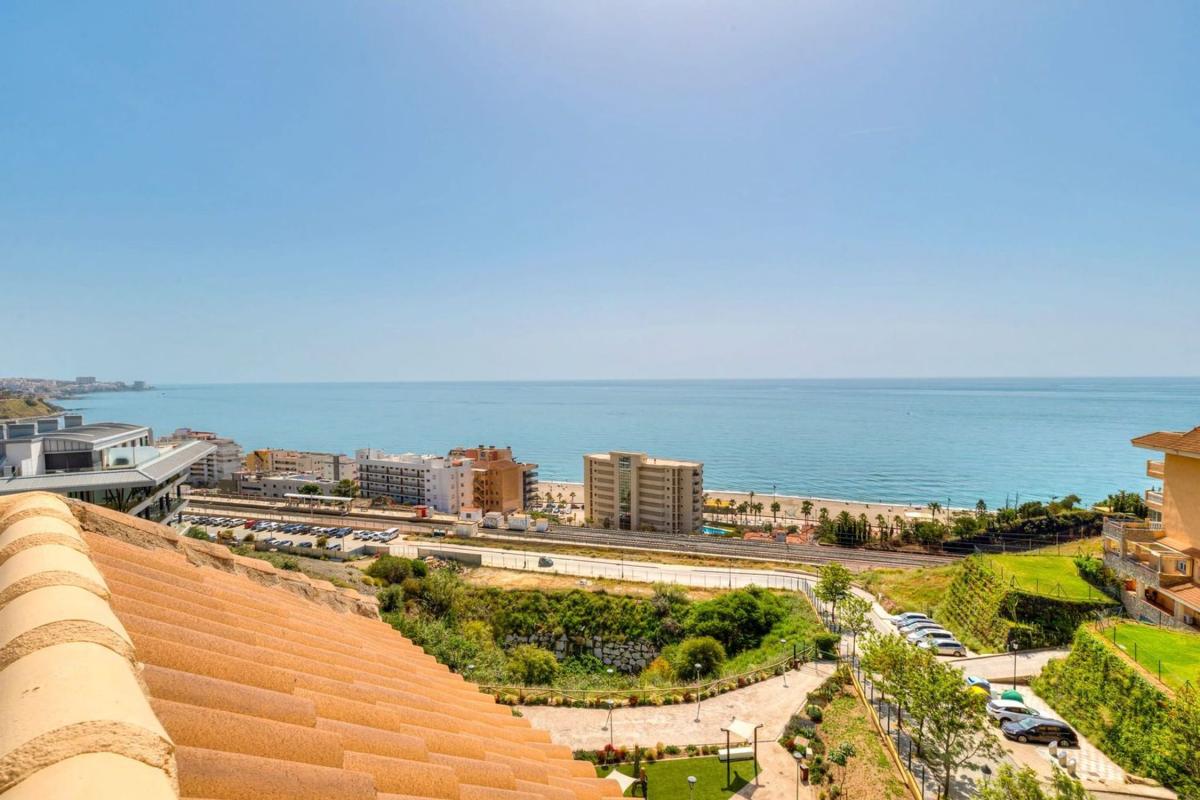 Venta de ático en  Ático en Calle Sierra de Cazorla, 2, Las Gaviotas, Fuengirola, Fuengirola photo 4