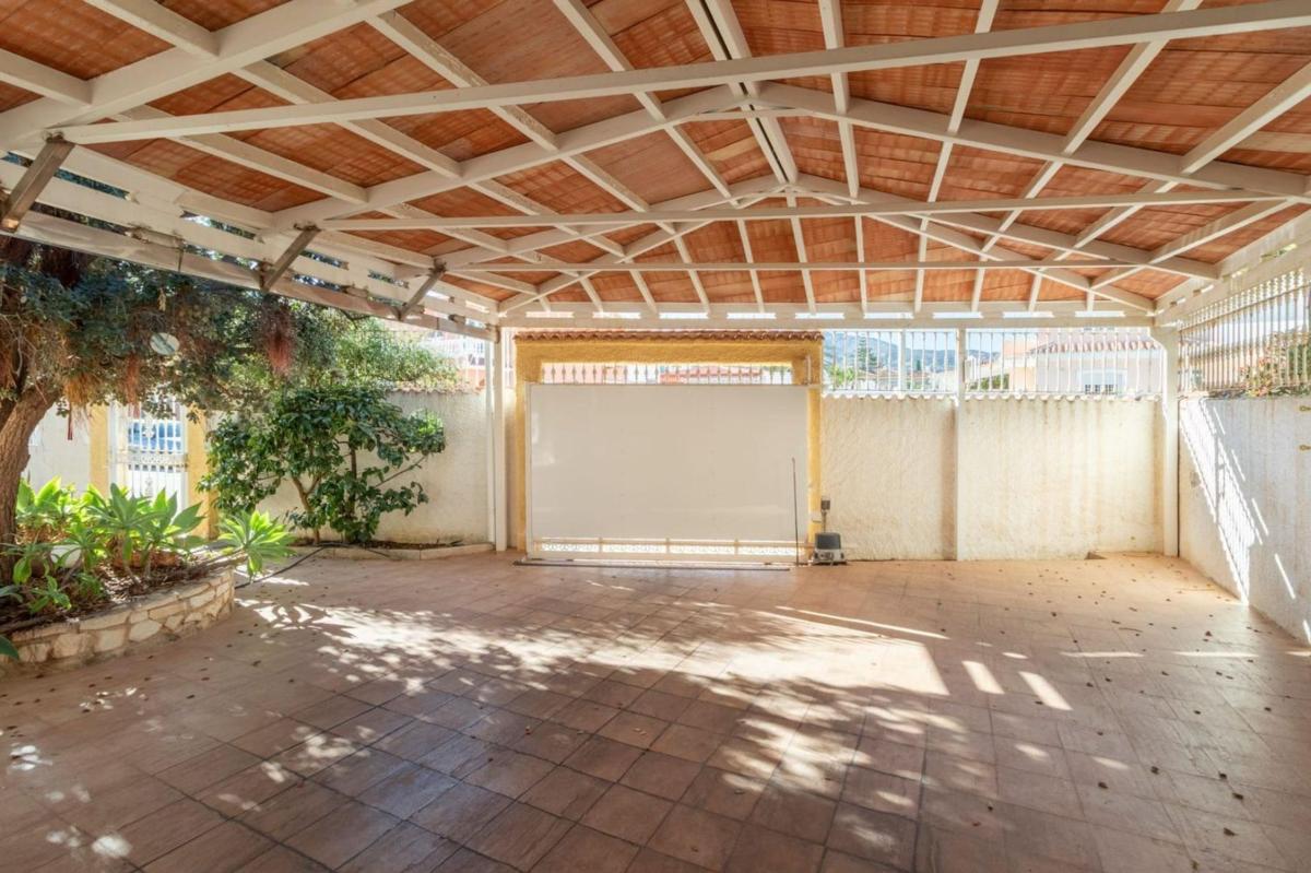 Properties for sale and rent in Spain photo 3