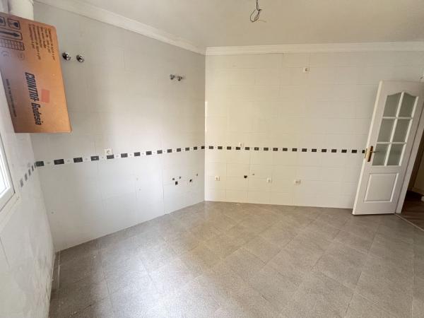Venta de piso en Piso en Calle Enrique Scholtz, Perchel norte, Málaga, Málaga
 photo 2