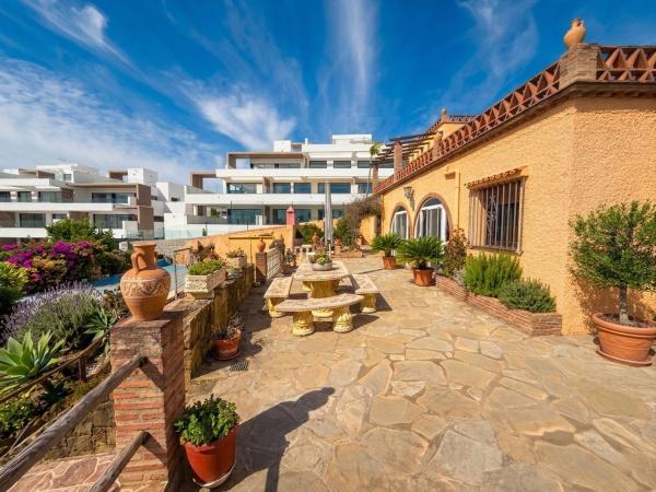 Casa o chalet independiente en Calle Letonia, Huerta Nueva, Estepona photo 2