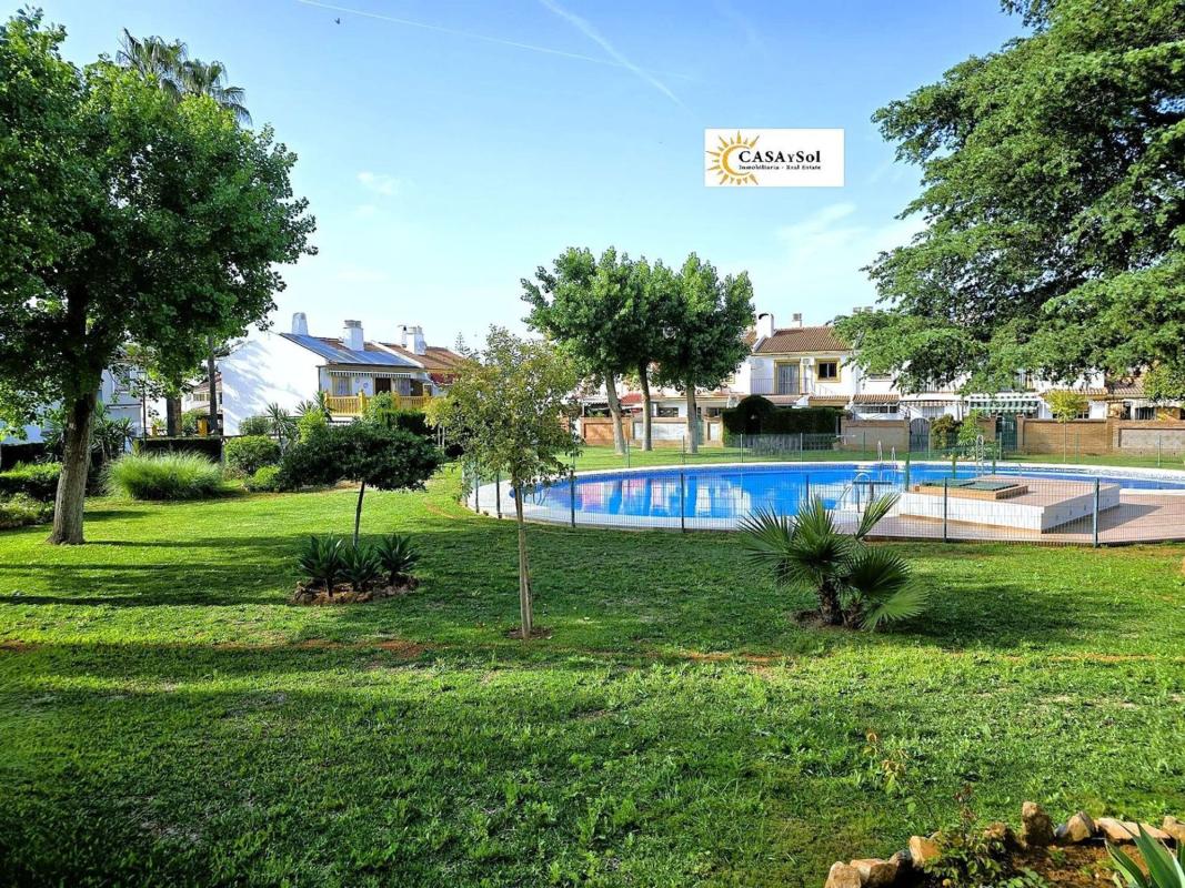 Sale of townhouse in Chalet adosado en Calle Goleta, Capellanía - Retamar, Alhaurín de la Torre , Alhaurín de la Torre photo 1