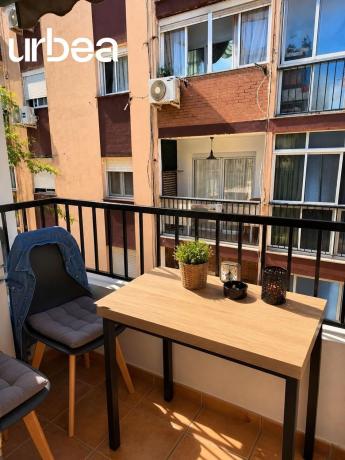 Venta de piso en Piso en Calle Asturias, El Palo, Málaga, Málaga
photo 1