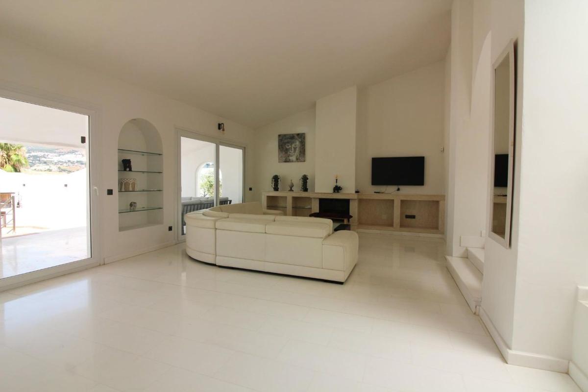 Properties for sale and rent in Spain photo 3