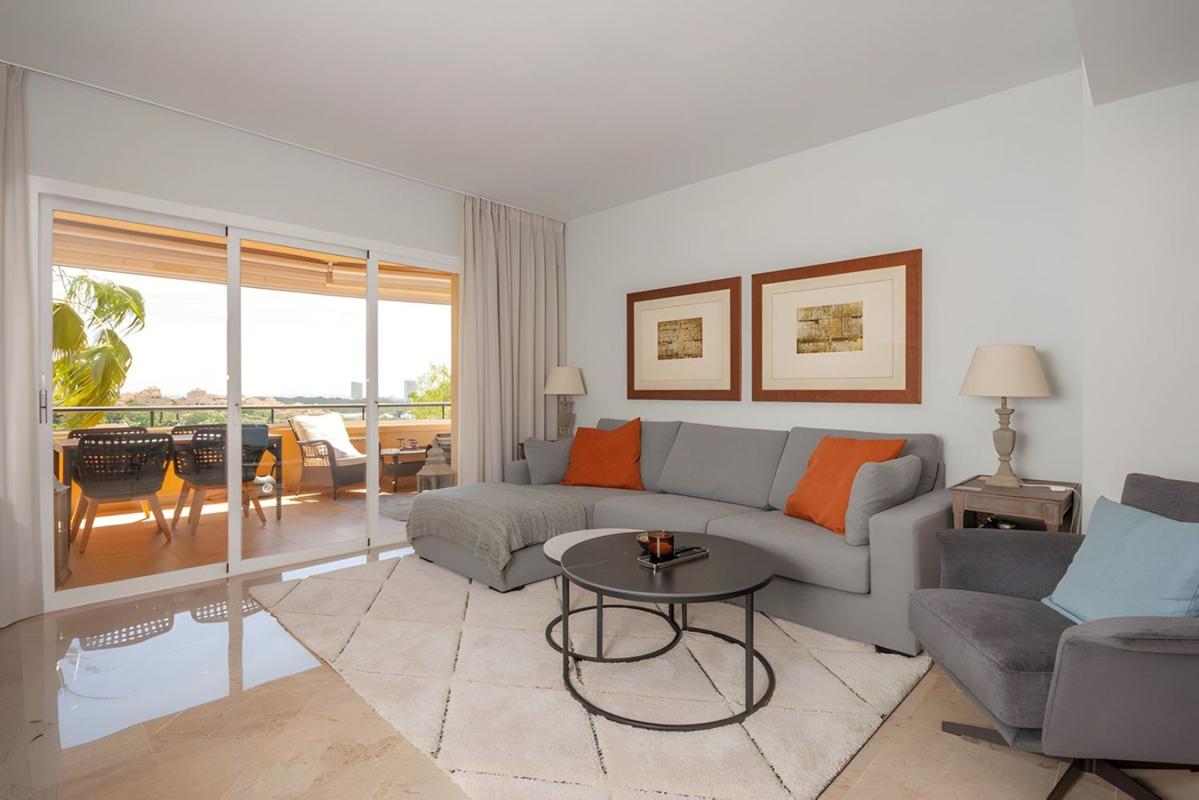 Продажа квартиры на Piso en Green Hills - Las Cumbres de Elviria, Marbella, Марбелла
photo 2