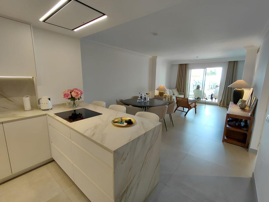 Venta de piso en Piso en Puente Romano, Marbella, Marbella
 photo 3