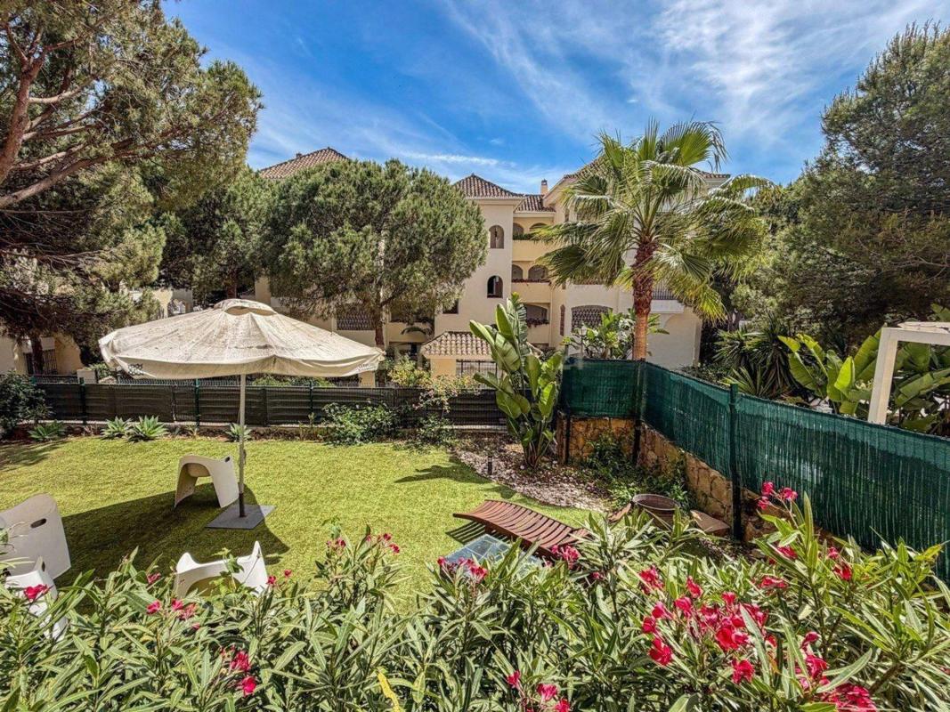 Sale of apartment in Piso en Urbanización Marbesa, 340, Marbesa, Marbella, Marbella
photo 1