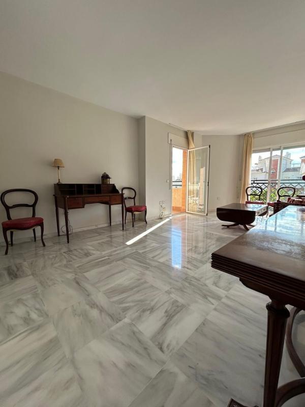Продажа квартиры на Piso en Calle Federico Fellini, Parque Clavero, Málaga, Малага
photo 5