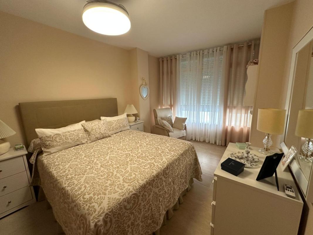 Venta de piso en Piso en Pasaje Victoria, 6, Puerto de Estepona, Estepona, Estepona
 photo 3