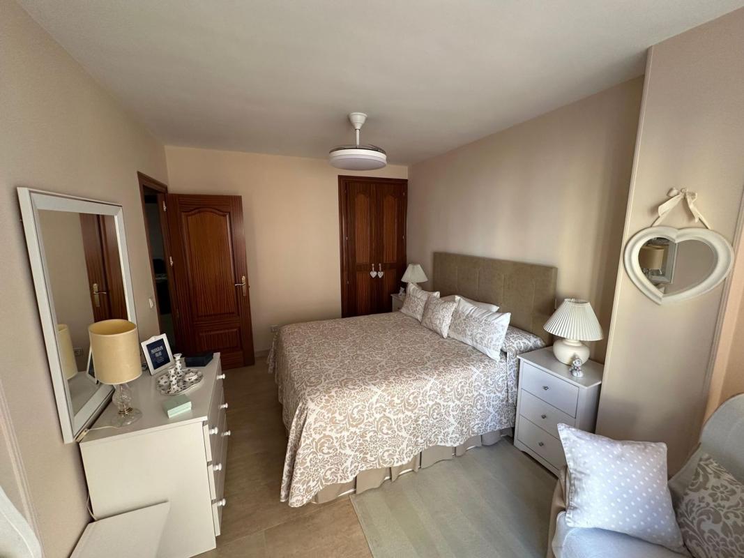 Venta de piso en Piso en Pasaje Victoria, 6, Puerto de Estepona, Estepona, Estepona
 photo 4
